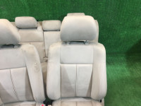 Juego de asientos SUBARU LANCASTER OEM 64010AE700GE, 64010AE710GE, 64221AE130GE, 64231AE360GE BHE BH9 BH5 2002 Silver 1U2
