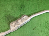 Средняя часть глушителя SUBARU LANCASTER OEM 44200AE080 BHE BEE 2002 EZ30 AT