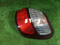 右尾灯 84201AE081 SUBARU LANCASTER