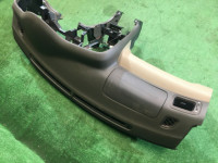 Торпедо SUBARU LANCASTER OEM 66045AE000DG BHE BH9 2002 Silver 1U2