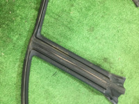 Borracha da porta esquerda SUBARU LANCASTER OEM 63521AE030 BHE BH9 BH5 2002 Silver 1U2