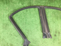 Right door seal SUBARU LANCASTER OEM 63521AE020 BHE BH9 BH5 BE5 BE9 BEE 2002 Silver 1U2
