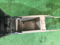 Бардачок подлокотник высокий SUBARU LANCASTER OEM 92111AE010AD BHE BH9 2000 8L5
