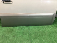 Puerta delantera derecha SUBARU LANCASTER OEM 60009AE040 BHE BH9 2000 8L5