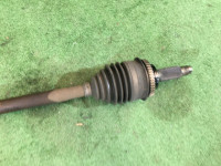 Semieixo dianteiro SUBARU LANCASTER OEM 28021AC200 BHE BH9 BH5 BE5 BE9 BEE 2000 EJ254 AT