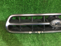 Решетка радиатора SUBARU LANCASTER OEM 91121AE200 BH9 BHE 2000 8L5