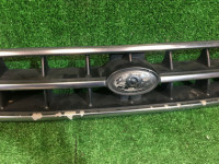 Решетка радиатора SUBARU LANCASTER OEM 91121AE200 BH9 BHE 2000 8L5