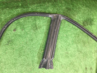 左ドアウェザーストリップ SUBARU LANCASTER OEM 63521AE030 BHE BH9 BH5 2000 8L5