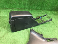 手套箱与扶手 SUBARU LEGACY OEM 92111AE010ML BHE BH9 BH5 BE5 BE9 BEE 2001 01G