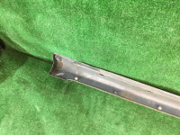 Faldón izquierdo SUBARU LEGACY OEM 96051AE010TG BE9 BE5 BH5 2001 01G