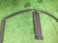 Junta de puerta derecha SUBARU LEGACY OEM 63521AE000 BE5 BE9 BEE 2001 01G
