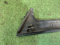 右サイドウインドウモール SUBARU LEGACY OEM 91012AC000 91011AC080 91011AC100 BG9 1996 cosmic blue mica 416