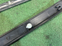 右サイドウインドウモール SUBARU LEGACY OEM 91012AC000 91011AC080 91011AC100 BG9 1996 cosmic blue mica 416
