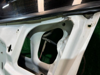 Portón trasero SUBARU LEGACY OEM 60800AE040 63011AE010 BH9 2001 51E