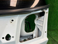 Portón trasero SUBARU LEGACY OEM 60800AE040 63011AE010 BH9 2001 51E