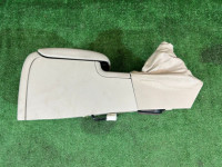 手套箱与扶手 кожа SUBARU OUTBACK OEM 92111AG040WA BP9 2004 gold 3M4