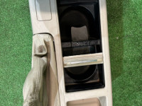手套箱与扶手 кожа SUBARU OUTBACK OEM 92111AG040WA BP9 2004 gold 3M4