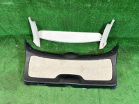 Обшивка пятой двери 94320AG030JC 94320AG030JC 94330AG000OR 94330AG010OR SUBARU OUTBACK