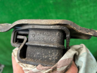 ยางแท่นเครื่อง SUBARU OUTBACK OEM 41022FE040 41022FE030 41022FE040 41022FE030 BP9 2004 EJ253 AT