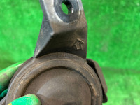 ยางแท่นเครื่อง SUBARU OUTBACK OEM 41022AG021 41022AG031 BPE 2007 EZ30 AT