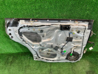 ประตูหลังซ้าย Цвет 406 SUBARU LEGACY OEM 61400AC310 BG5 1998 Silver 406