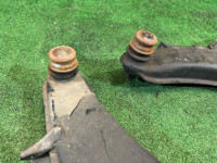 フロントアーム SUBARU LEGACY OEM 20200AA200 20200AA210 BG5 1998 EJ20DD AT
