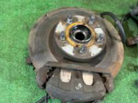 Ступицы передние SUBARU LEGACY OEM 28012AA023 28012AA033 28052AA010 BG5 1998 EJ20DD AT
