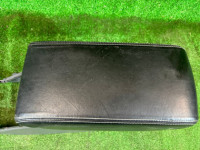 手套箱与扶手 высокий SUBARU LANCASTER OEM 92111AE010AC BH9 2001 White 07C