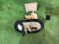 燃料ポンプ SUBARU LANCASTER OEM 42021AE000 BH9 2001 EJ254 AT
