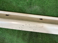 Right sill цвет 07C SUBARU LANCASTER OEM 91111AE080YF BH9 2001 White 07C