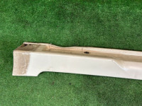 Right sill цвет 07C SUBARU LANCASTER OEM 91111AE080YF BH9 2001 White 07C