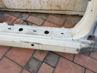 Right rocker panel цвет 07C SUBARU LANCASTER OEM 52154AE161 BH9 2001 White 07C