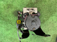 กล่อง ABS VDC SUBARU LANCASTER OEM 27536AE001 BH9 2001 EJ254 AT