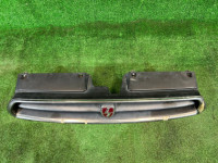 Radiator grille SUBARU LEGACY OEM 91061AC200 BD5 1998 White 51E