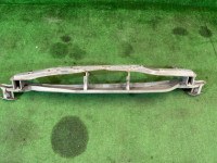リアバンパーレインフォースメント B 11 цвет 406 SUBARU LEGACY OEM 57722AC050 BG5 1998 Silver 406