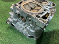 左气缸盖 Левая SUBARU LEGACY OEM 11063AA890 BH9 2001 EJ254 AT