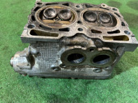 右气缸盖 SUBARU LEGACY OEM 11039AB410 BH9 2001 EJ254 AT
