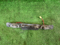 Manilla del portón SUBARU LEGACY OEM 62150AA211 BG5 1997 white 51E