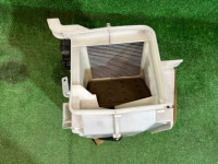 ヒーターユニット SUBARU LANCASTER OEM 72110AE000 BH9 2001 EJ254 AT