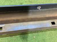 Faldón izquierdo пластик цвет 02С SUBARU LEGACY OEM 96051AE010PG BH5 2003 BLUE 02C