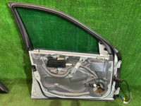 左前门 цвет SILVER 775U MERCEDES-BENZ C-CLASS OEM A2037200105 S203/ W2 2006 SILVER 775U
