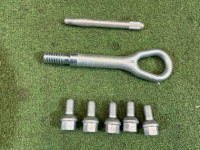 Крюк буксировочный + болты колес A0004002913 MERCEDES-BENZ C-CLASS
