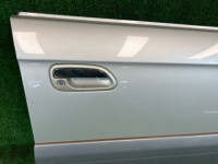 Puerta delantera derecha 9G9 SUBARU LANCASTER OEM 60009AE040 BHE 2000 silver 9G9