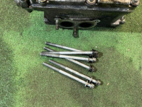 左气缸盖 Левая SUBARU LEGACY OEM 11063AA781 BH5 1999 EJ208