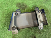 左テールランプ下ガーニッシュ SUBARU LEGACY B4 OEM 51473AE011 BE9 2001 blue 11K / 14L