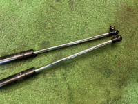Trunk lid struts SUBARU LEGACY OEM 63260AE020 63260AE030 BH5 2000 WHITE 51E, 96H