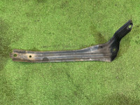 Крепление переднего бампера правое 57707AE120 SUBARU LEGACY
