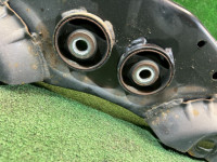 Travessa traseira SUBARU LEGACY OEM 20152AE000 BH9 2000 EJ254 AT