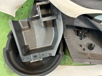 Обшивка багажника SUBARU LEGACY OEM 94015AE020OB 94015AE030OB 94047AE020NS 94047AE030NS BH9 2000 SILVER 792