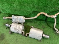 หม้อพักไอเสีย и средняя часть SUBARU OUTBACK OEM 44200AG480 44380AG131 44380AG121 BP9 2007 EJ253 AT